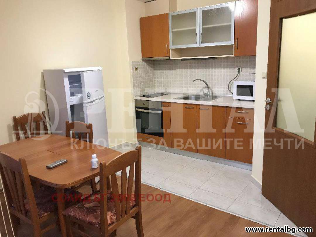 Уютен апартамент под наем в Широк център 2 5