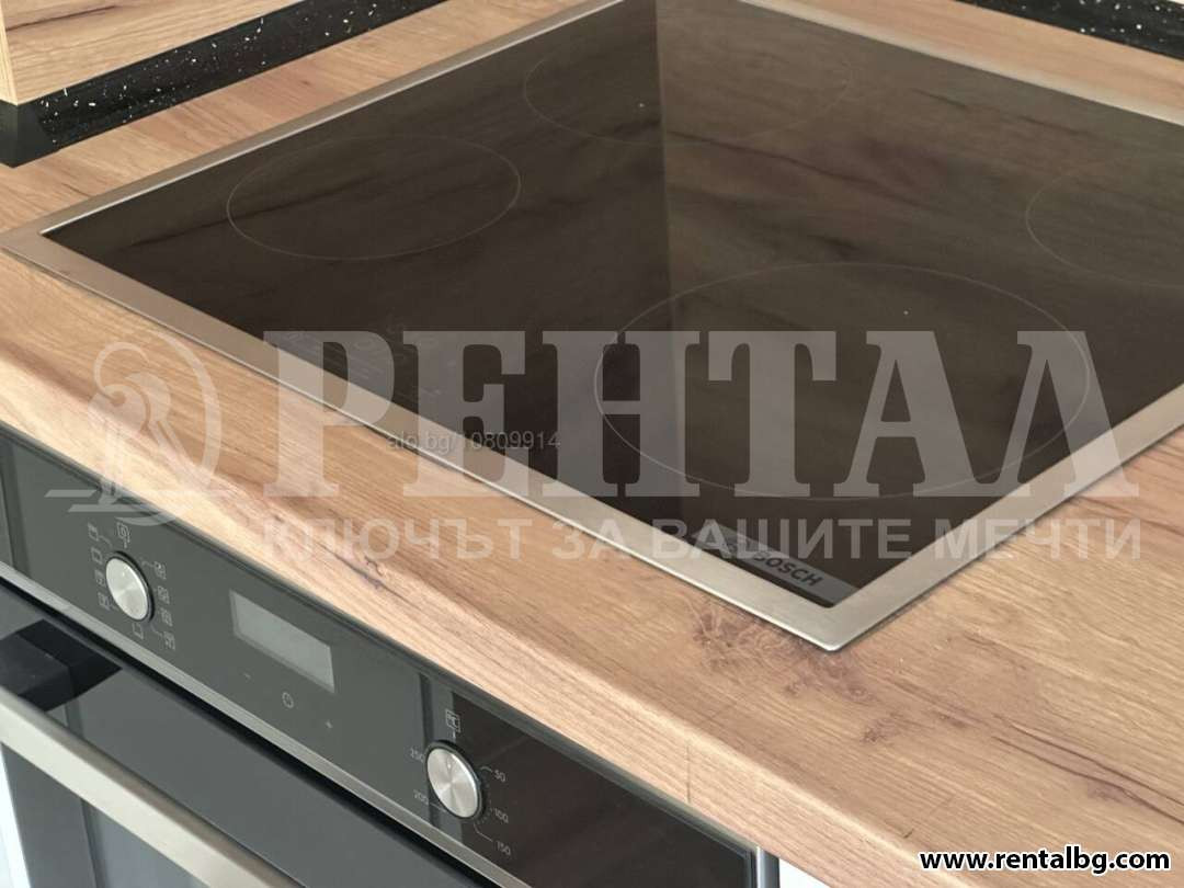 Просторен апартамент в Тракия 5 13