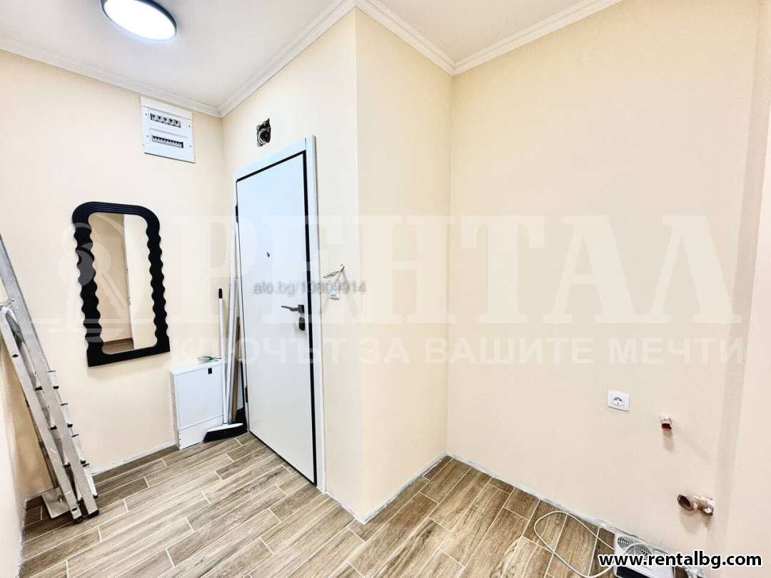 Просторен апартамент в Тракия 5 10