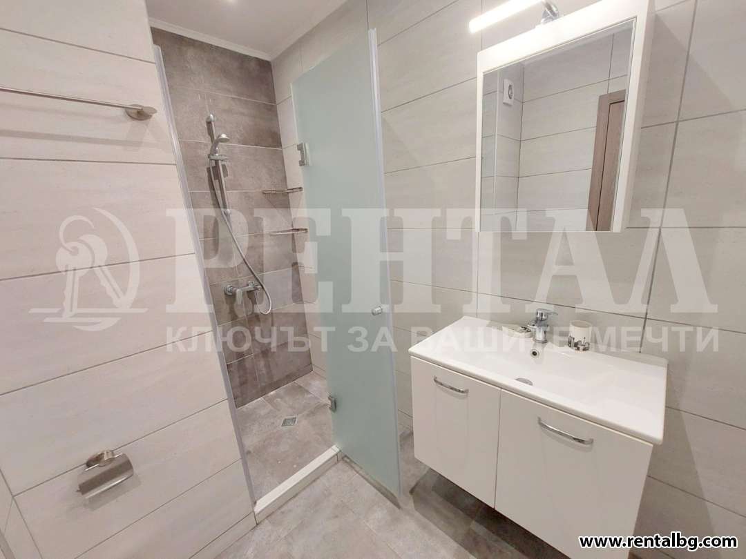 Уютен апартамент под наем в Изгрев 6 12